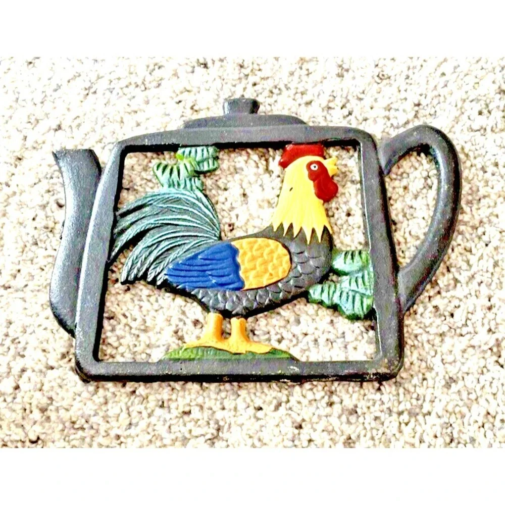 Rooster trivet in teapot shape-cast iron-trivet-black-Vtg